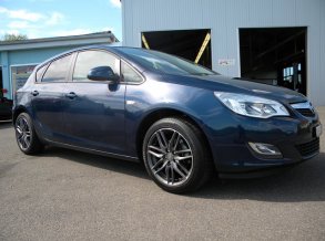 Opel Astra mit MSW 24